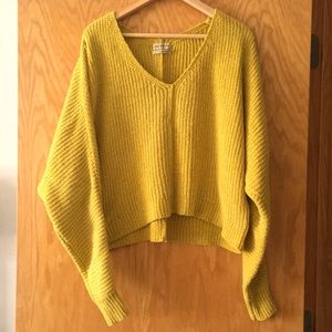 Urban Outfitters: Sweater